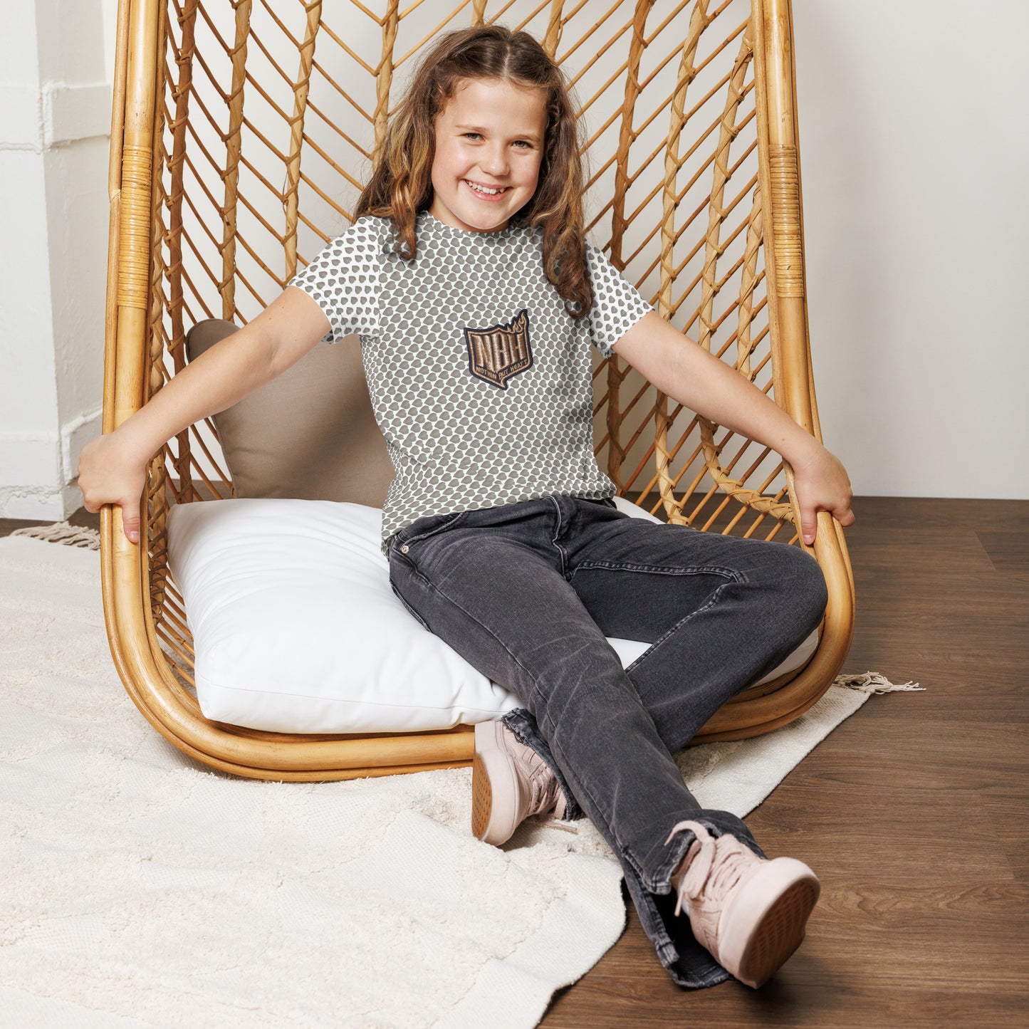 Mia N. Youth crew neck t-shirt